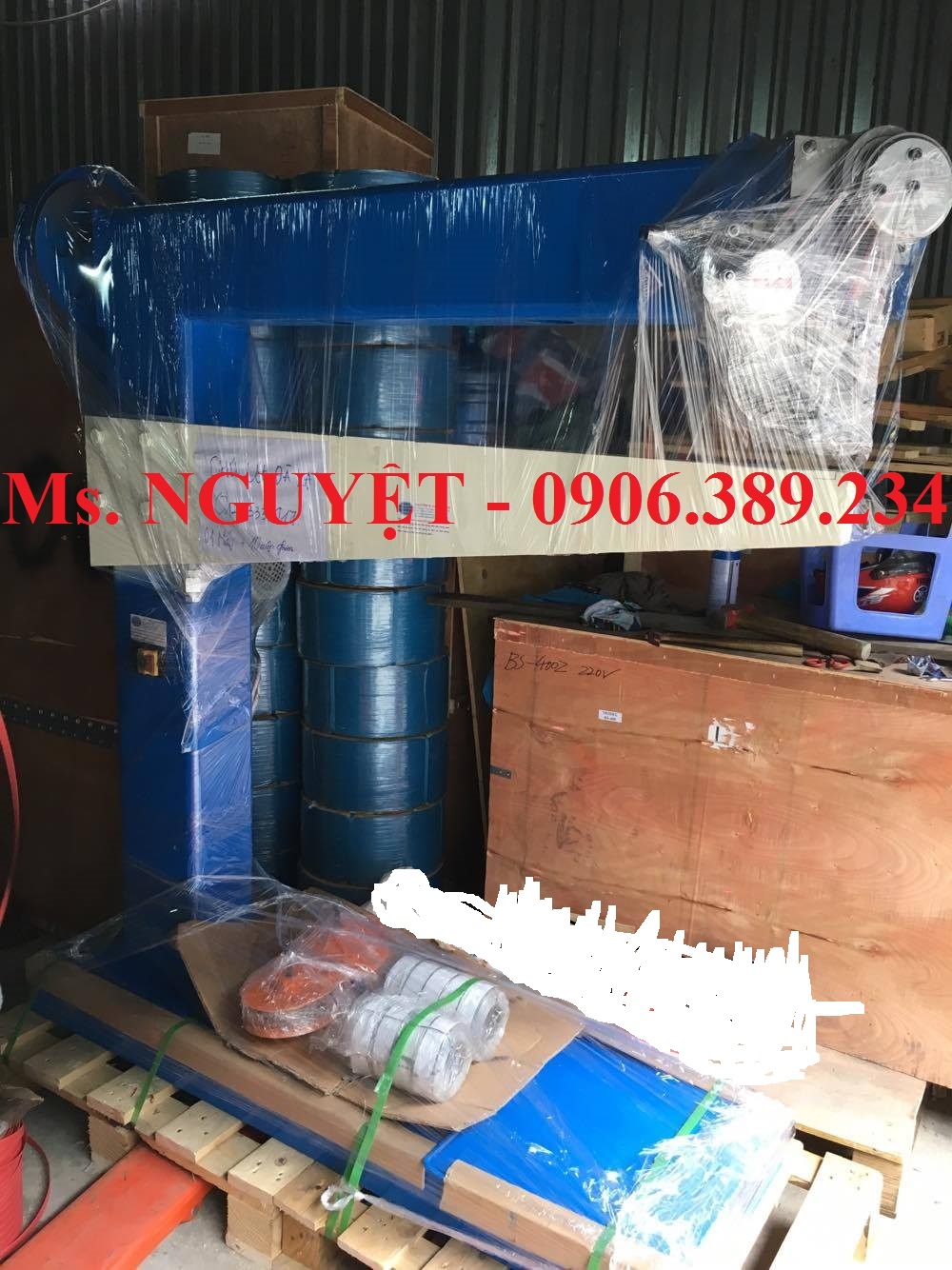 Máy dập ghim thùng carton Đài Loan, máy bấm ghim thùng caton WP-1200 tự động