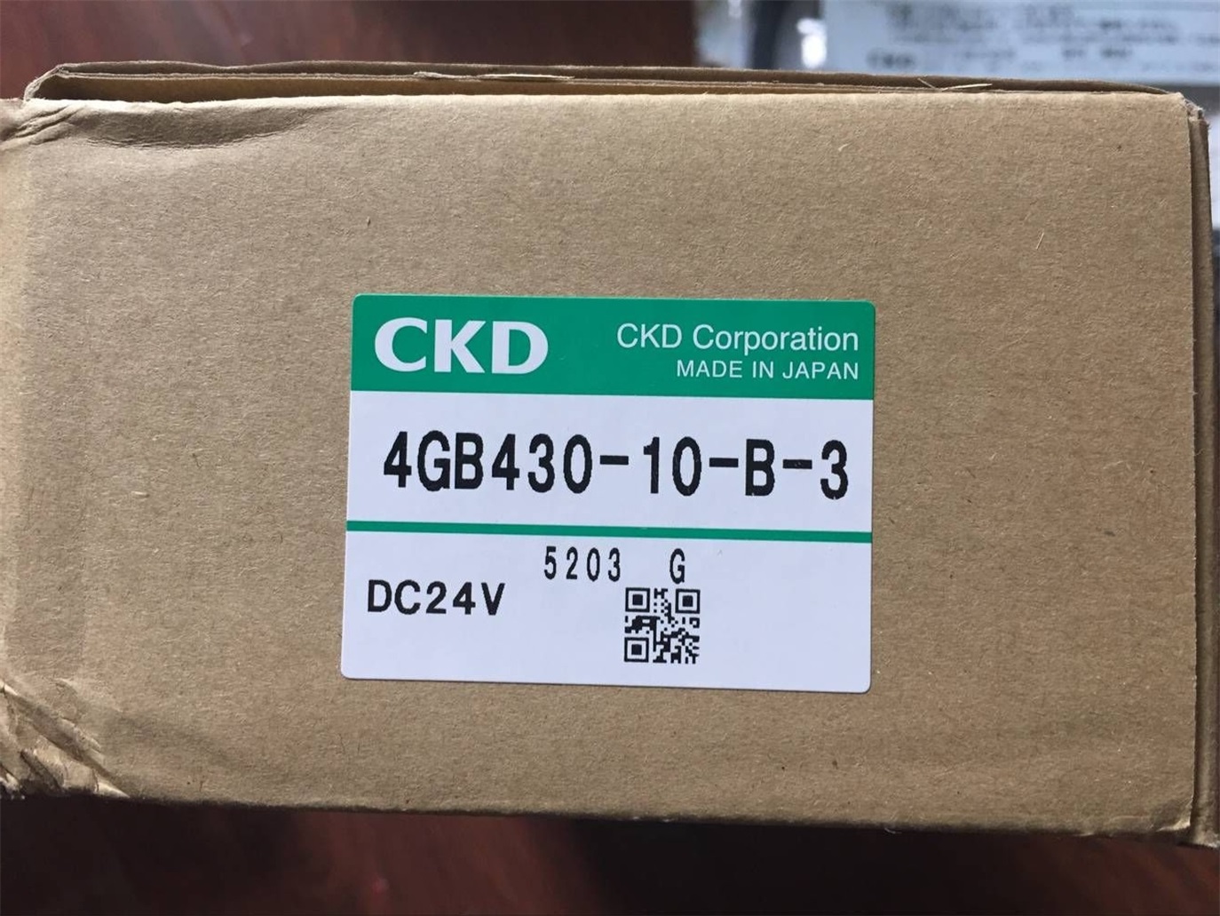 Van điện từ CKD 4GB430-10-B-3