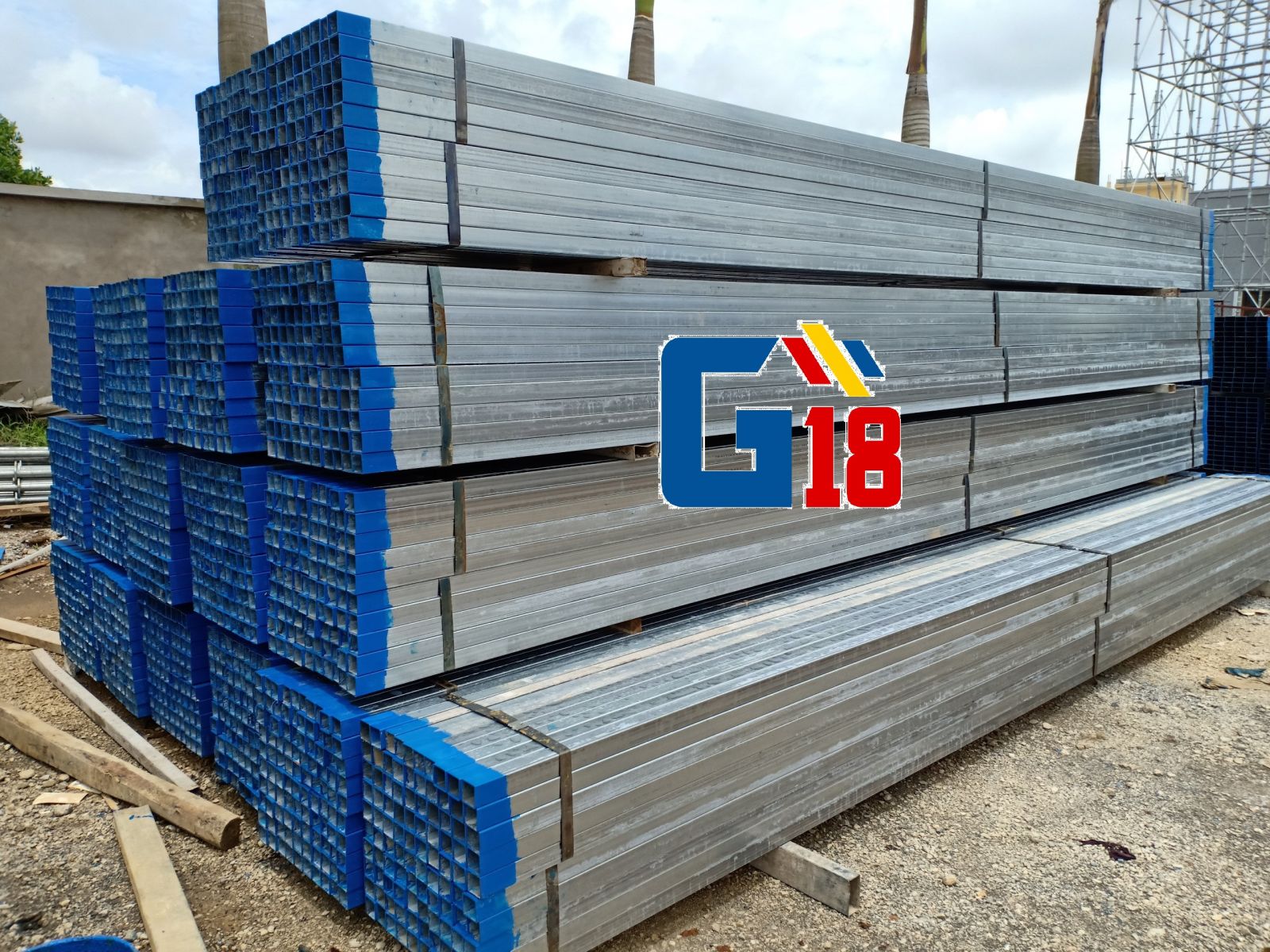 Xà gồ thép hộp G18 - Cung cấp xà gồ thép hộp uy tín