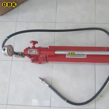 Bơm tay thủy lực 4.3 lít TONNERS DP-3A