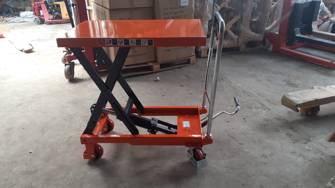 Xe nâng mặt bàn WP300 giá rẻ tphcm