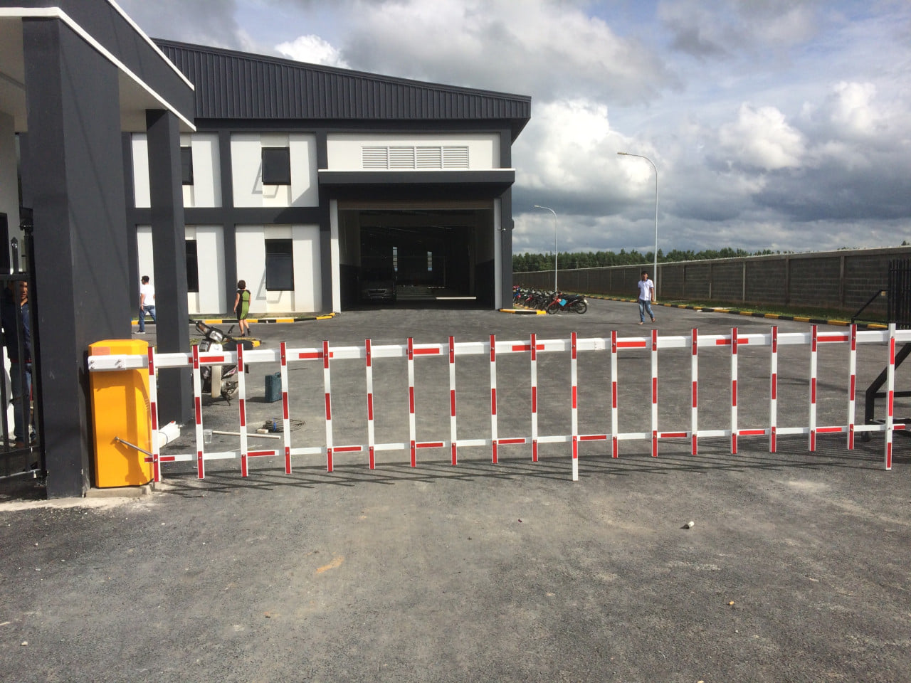 Tạm ngừng dịch vụ