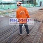 Vệ sinh dàn giáo cốp pha và tẩy rỉ cho sắt thép