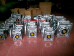 Hộp giảm tốc NMRV cốt âm vuông góc