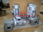 ĐỘNG CƠ GIẢM TỐC CHÂN ĐẾ CỐT ÂM
