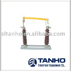 DROP-OUT FUSE CUTOUT 2