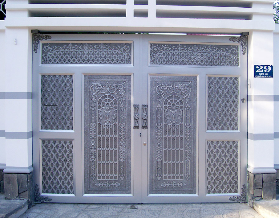 cua cong hop kim nhom duc dac+khung inox G008